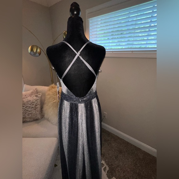 AQUA: Black/Silver Ombre Formal Dress - Size 8 - Picture 8 of 13